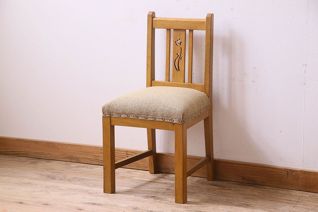 レトロ家具　レトロでかわいらしい　ブナ材のチェア(椅子)