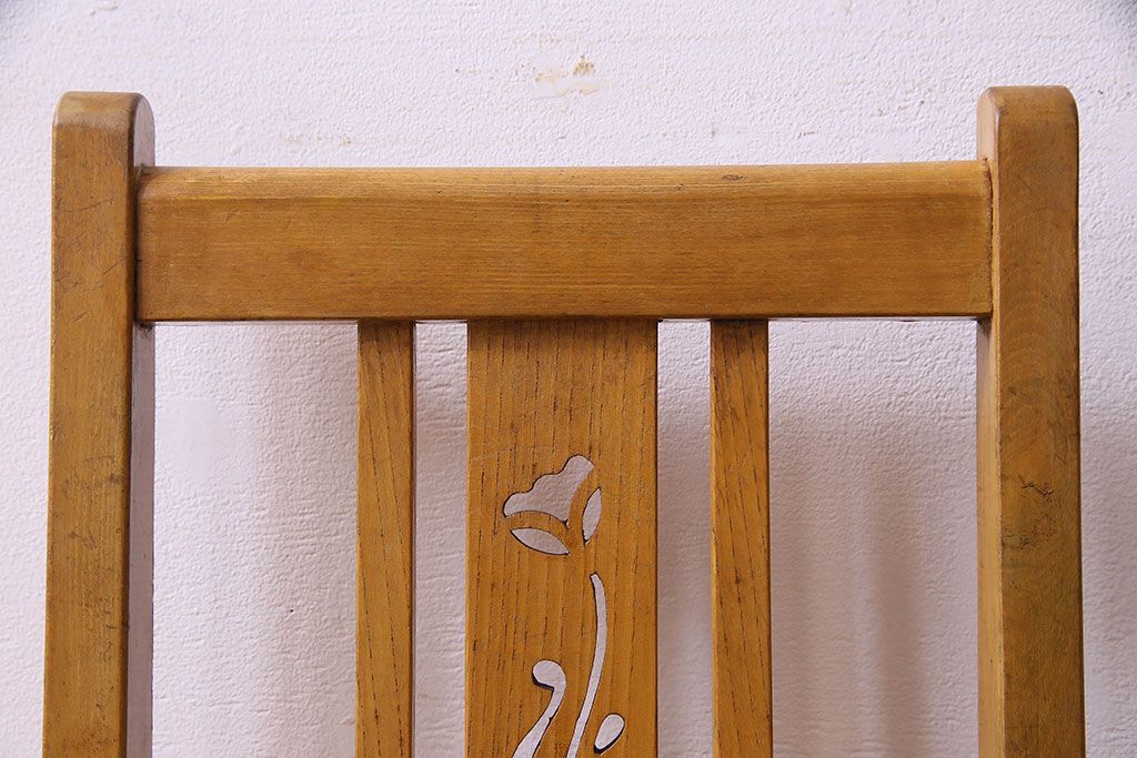 レトロ家具　レトロでかわいらしい　ブナ材のチェア(椅子)