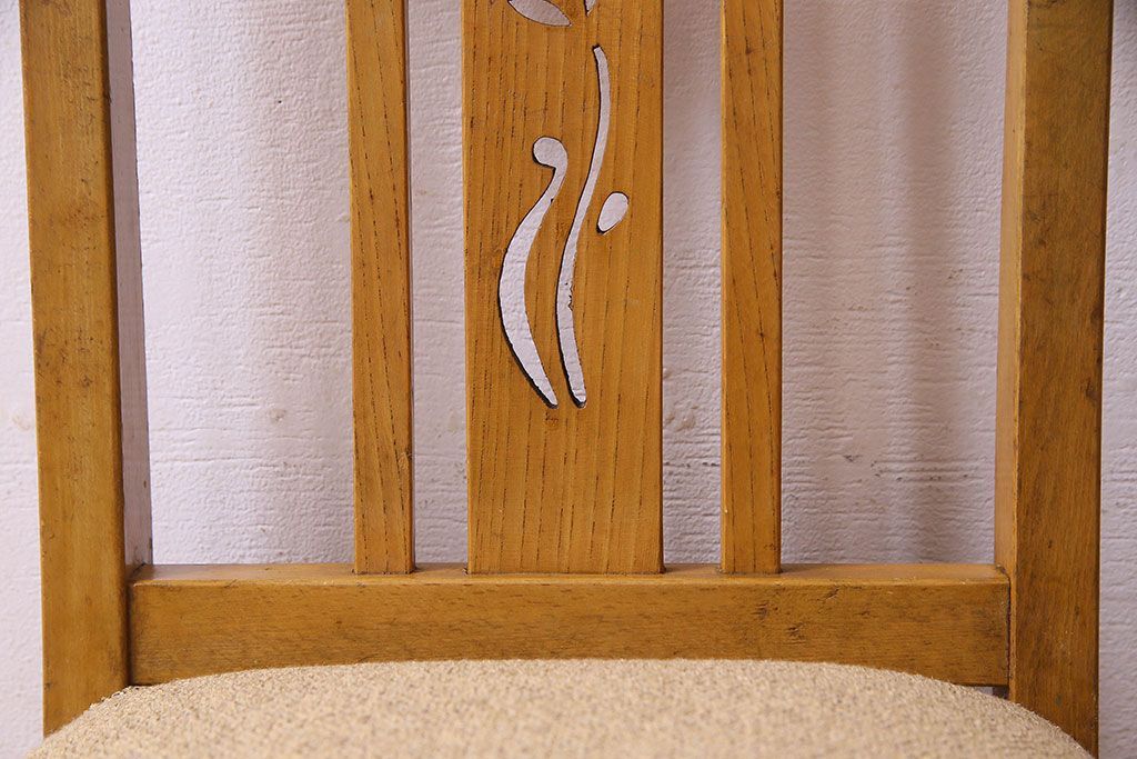 レトロ家具　レトロでかわいらしい　ブナ材のチェア(椅子)