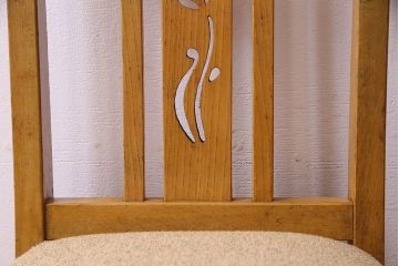 レトロ家具　レトロでかわいらしい　ブナ材のチェア(椅子)