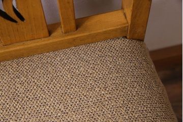 レトロ家具　レトロでかわいらしい　ブナ材のチェア(椅子)