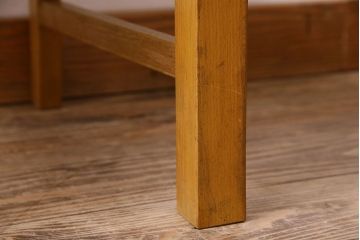 レトロ家具　レトロでかわいらしい　ブナ材のチェア(椅子)