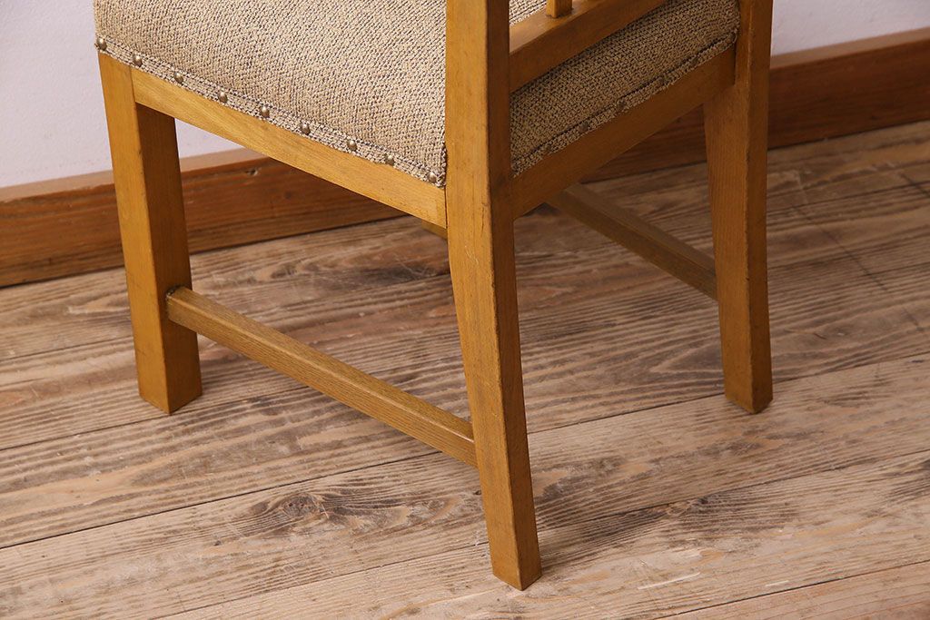 レトロ家具　レトロでかわいらしい　ブナ材のチェア(椅子)