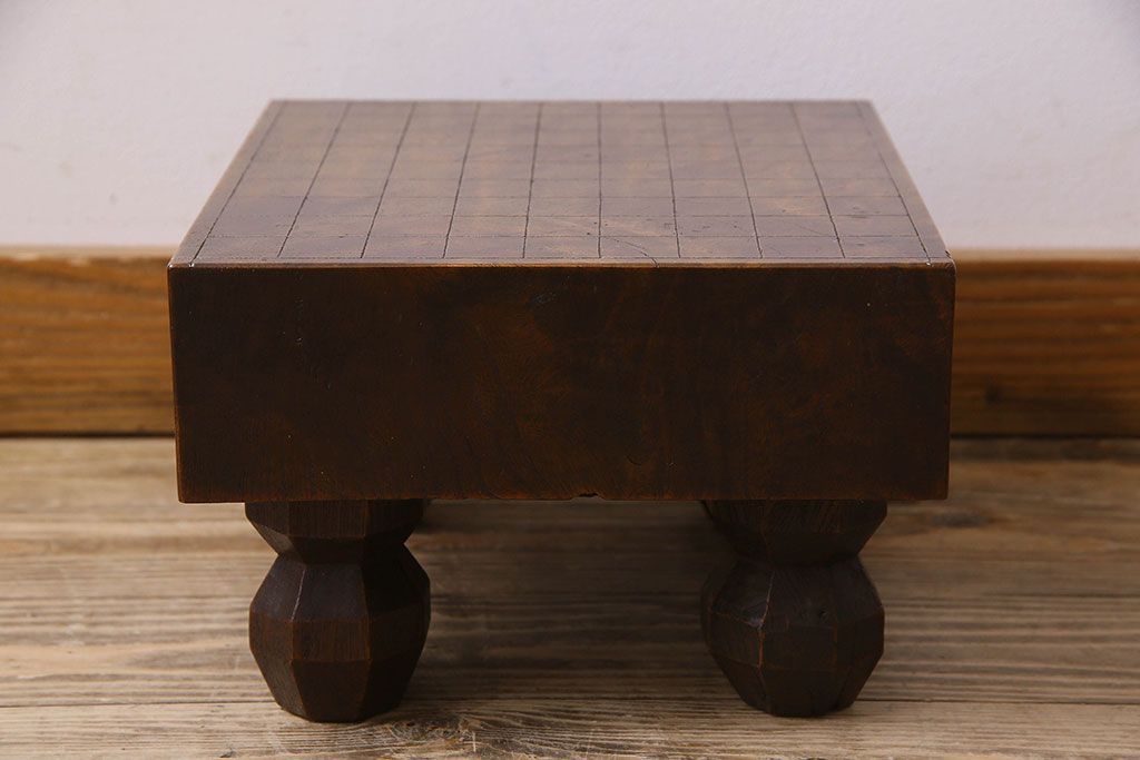 アンティーク雑貨　古民芸　総欅材　深い色合いの将棋盤(花台、飾り台)(1)