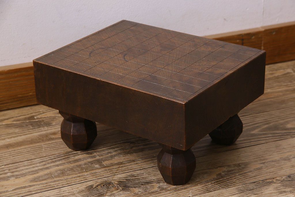 アンティーク雑貨　古民芸　総欅材　深い色合いの将棋盤(花台、飾り台)(1)