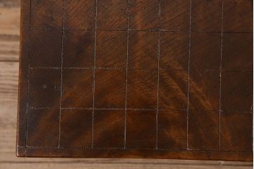 アンティーク雑貨　古民芸　総欅材　深い色合いの将棋盤(花台、飾り台)(1)