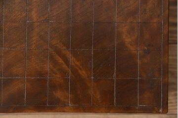 アンティーク雑貨　古民芸　総欅材　深い色合いの将棋盤(花台、飾り台)(1)