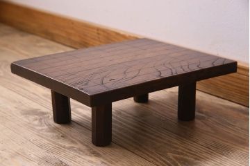 アンティーク雑貨　古民芸　総欅材　深い色合いの将棋盤(花台、飾り台)(2)