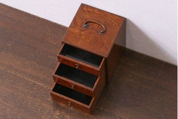 アンティーク家具　漆塗り!庄内産　総欅材でつくられた小引き出し(印箱、小物収納)