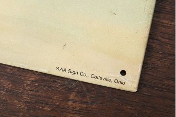 アンティーク雑貨　アメリカビンテージ　1990年頃　古びた風合いが味わい深い鉄製看板