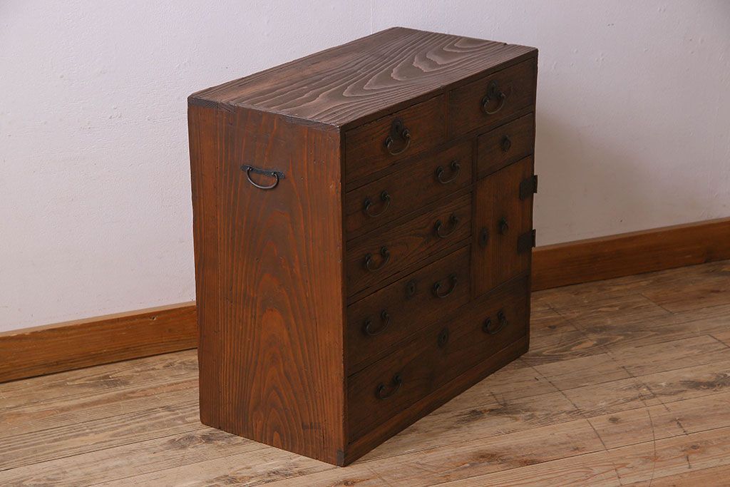 アンティーク家具　和製アンティーク　小振り　引き出し9杯付き!前面桐材の小箪笥(引き出し、チェスト、桐箪笥、桐たんす)