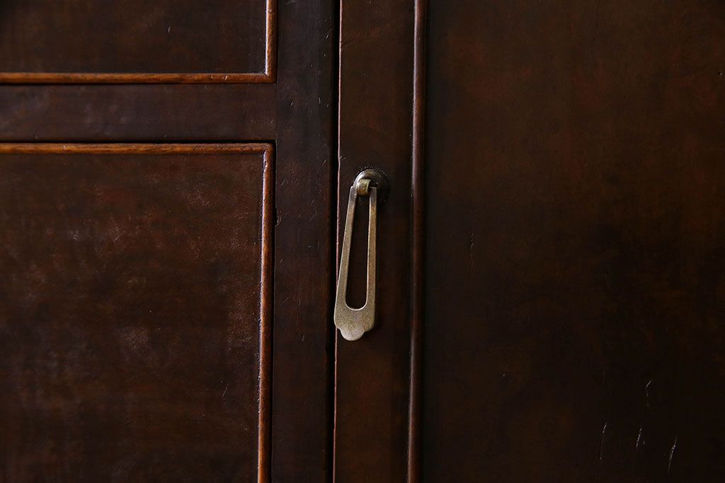 アンティーク家具　和製アンティーク　大正昭和期　総楠の木材製の上質な引き出し(チェスト)