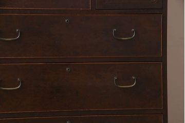 アンティーク家具　和製アンティーク　大正昭和期　総楠の木材製の上質な引き出し(チェスト)