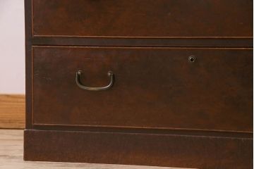 アンティーク家具　和製アンティーク　大正昭和期　総楠の木材製の上質な引き出し(チェスト)