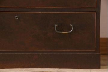 アンティーク家具　和製アンティーク　大正昭和期　総楠の木材製の上質な引き出し(チェスト)