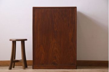 アンティーク家具　和製アンティーク　大正昭和期　総楠の木材製の上質な引き出し(チェスト)