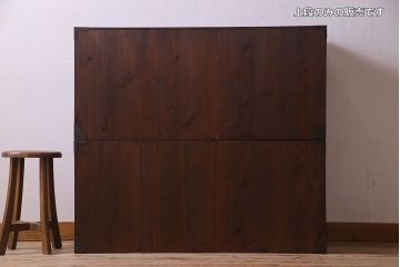 アンティーク家具　R-2　明治大正期　前面栗材製　蝶覆輪金具付き米沢箪笥・上段(衣装箪笥、ローボード、テレビボード)(1)