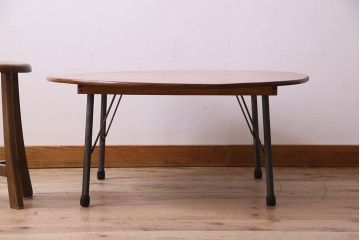 和製アンティーク　栓材　ちゃぶ台をリメイクした鉄脚丸テーブル(ラウンドテーブル、センターテーブル)