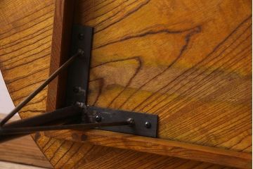 和製アンティーク　栓材　ちゃぶ台をリメイクした鉄脚丸テーブル(ラウンドテーブル、センターテーブル)