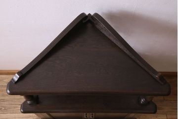 アンティーク家具　ナラ素材使用!気品漂うコーナーラック(収納棚)