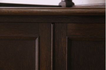 アンティーク家具　ナラ素材使用!気品漂うコーナーラック(収納棚)