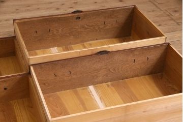 アンティーク家具　R-3　古民具・骨董　前面栗材!漆塗りが美しい時代箪笥ローボード・上段(米沢箪笥、衣装箪笥、引き出し、テレビボード)