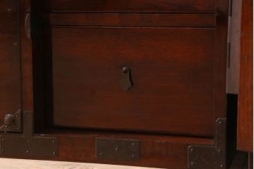 アンティーク家具　R-3　古民具・骨董　前面栗材!漆塗りが美しい時代箪笥ローボード・上段(米沢箪笥、衣装箪笥、引き出し、テレビボード)