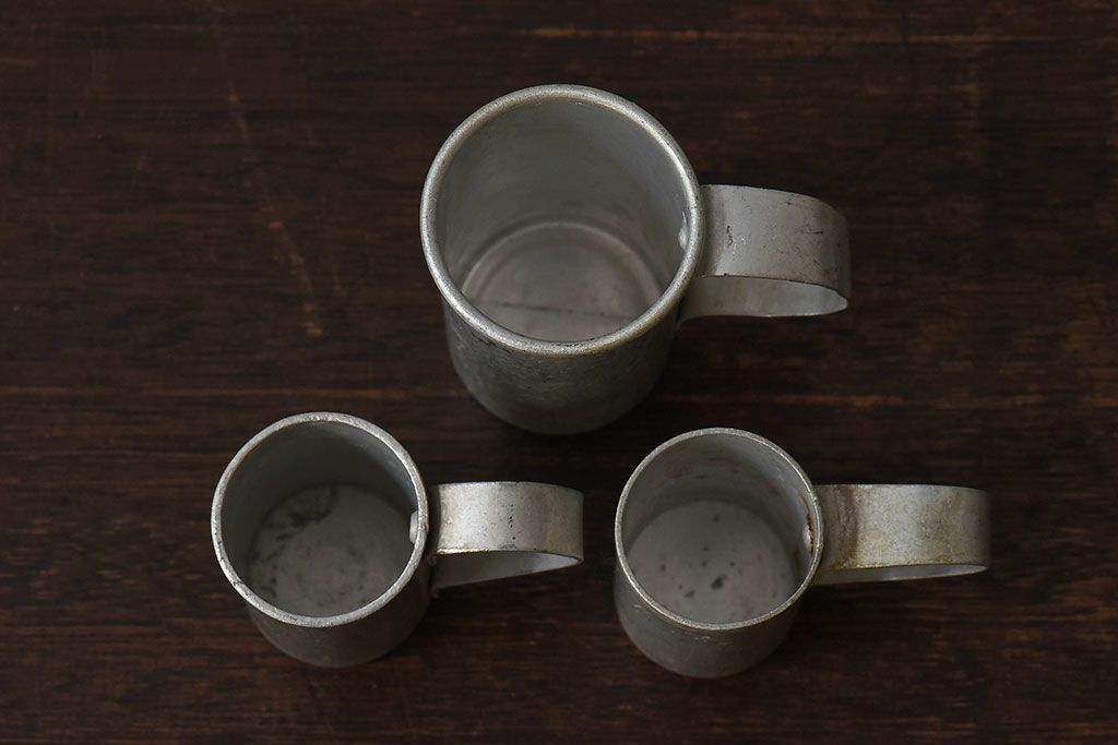 アンティーク雑貨　ビンテージ　ハンガリー製　アルミ製計量コップ(計量カップ)3個セット