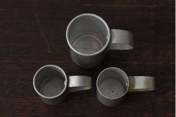 アンティーク雑貨　ビンテージ　ハンガリー製　アルミ製計量コップ(計量カップ)3個セット