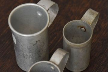 アンティーク雑貨　ビンテージ　ハンガリー製　アルミ製計量コップ(計量カップ)3個セット