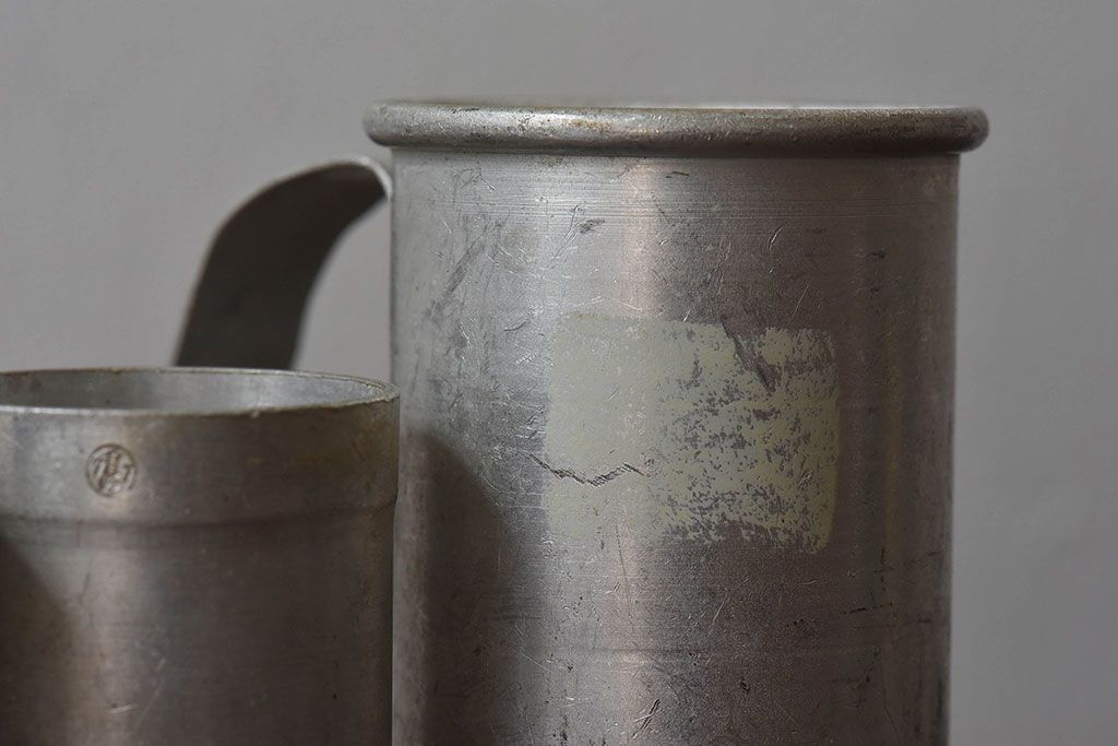 アンティーク雑貨　ビンテージ　ハンガリー製　アルミ製計量コップ(計量カップ)3個セット