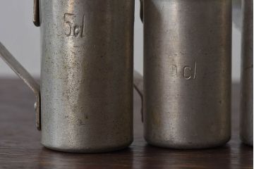 アンティーク雑貨　ビンテージ　ハンガリー製　アルミ製計量コップ(計量カップ)3個セット