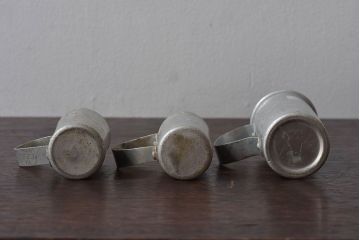 アンティーク雑貨　ビンテージ　ハンガリー製　アルミ製計量コップ(計量カップ)3個セット