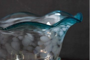 アンティーク雑貨 和製アンティーク　青緑フリル吹雪模様コンポート(ガラス鉢、和ガラス)