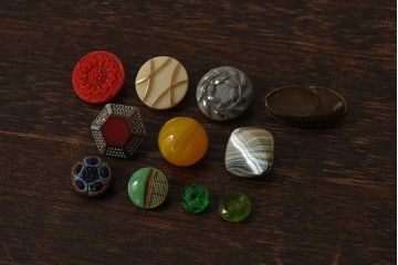 アンティーク雑貨　ビンテージ　チェコガラスボタン11個セット(3)