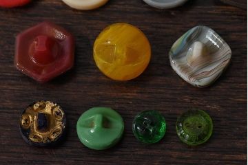 アンティーク雑貨　ビンテージ　チェコガラスボタン11個セット(3)