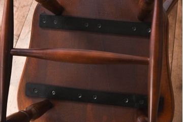 中古　ビンテージ　秋田木工　背もたれがお洒落なスティックバックチェア(椅子)(1)