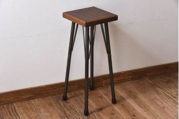 アンティーク雑貨　ラフジュ工房オリジナル　シンプルで使いやすい角ハイスツール(椅子、チェア、イス)