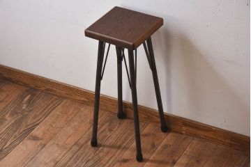 アンティーク雑貨　ラフジュ工房オリジナル　シンプルで使いやすい角ハイスツール(椅子、チェア、イス)