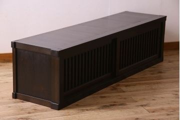 【0様ご成約済み】古民具・骨董　六尺　縦桟引き戸の収納箪笥ローボード(水屋箪笥、リビングボード、テレビボード、テレビ台、キャビネット、収納棚)