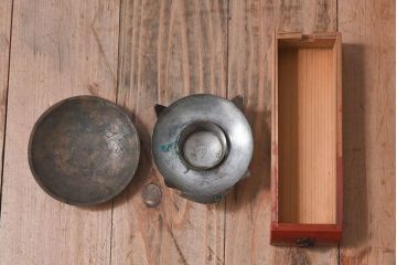 アンティーク雑貨　希少!朱塗りが魅力的な江戸時代の行灯(フロアスタンド)