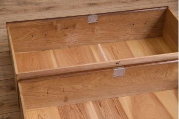 レトロ家具　昭和レトロ　前面ケヤキ材　木の質感が味わい深い鉄脚ローチェスト(ローボード、衣装箪笥、テレビ台)