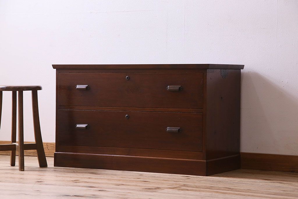 レトロ家具　昭和レトロ　落ち着いた雰囲気が素敵なローボード(ローチェスト、引き出し、テレビ台)