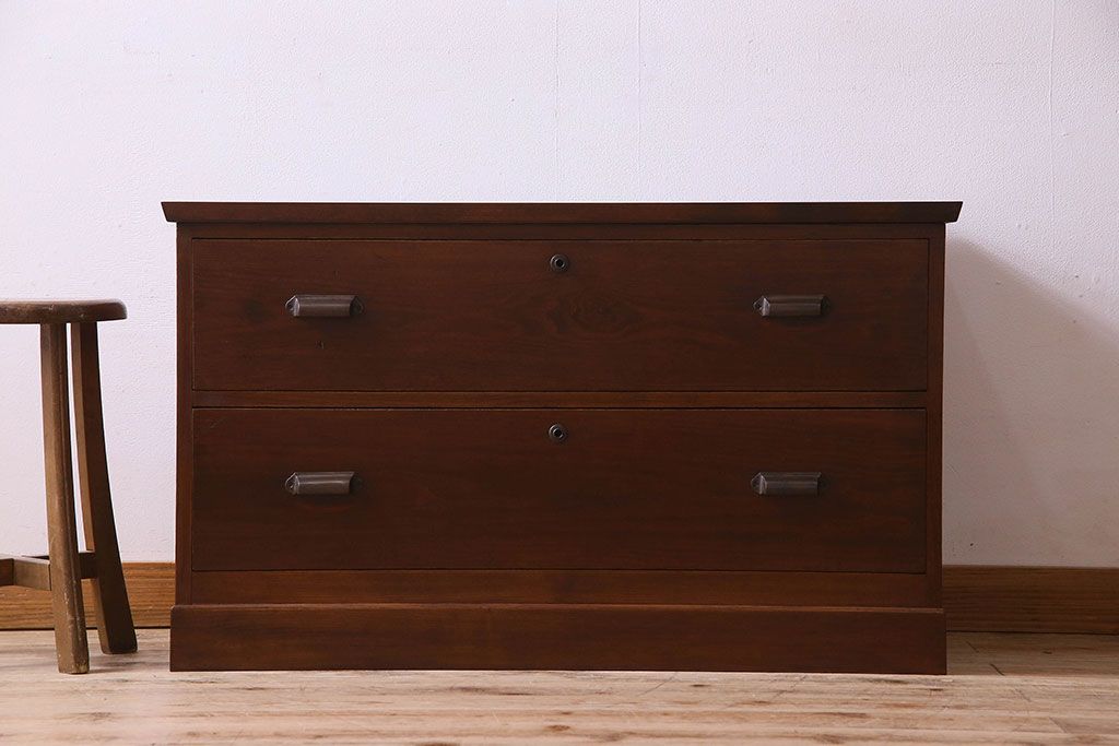 レトロ家具　昭和レトロ　落ち着いた雰囲気が素敵なローボード(ローチェスト、引き出し、テレビ台)