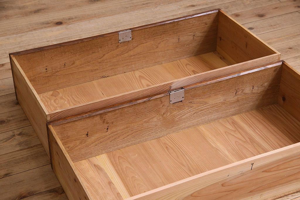 レトロ家具　昭和レトロ　落ち着いた雰囲気が素敵なローボード(ローチェスト、引き出し、テレビ台)