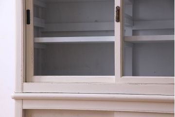 アンティーク家具　大正〜昭和期　暖かみのある色合いが素敵な食器棚(収納棚、戸棚、飾り棚、ガラスケース)