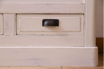 アンティーク家具　大正〜昭和期　暖かみのある色合いが素敵な食器棚(収納棚、戸棚、飾り棚、ガラスケース)