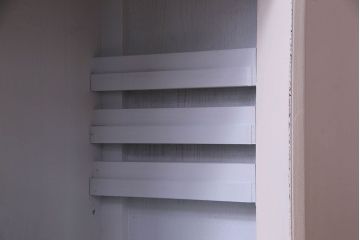 アンティーク家具　大正〜昭和期　暖かみのある色合いが素敵な食器棚(収納棚、戸棚、飾り棚、ガラスケース)