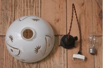 和製アンティーク　美しい切子入りの天井照明(シェード、電笠)