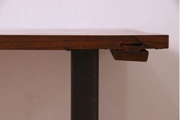 アンティーク家具　和製アンティーク　古材使用　欅材の鉄脚テーブル(作業台)(1)